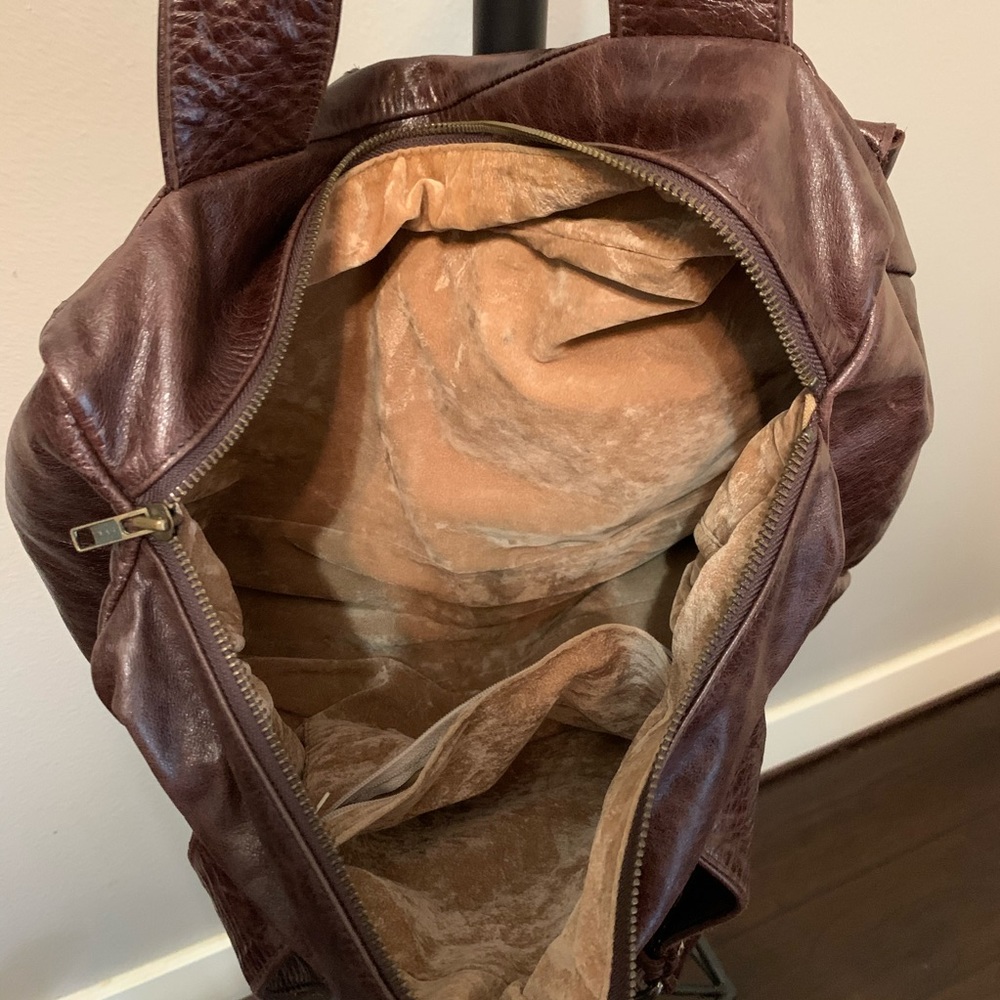 Brown Bag With Multiple Front Pockets - image 3